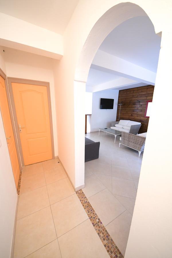 Residence fruit de la passion F4 Sainte-Anne Extérieur photo
